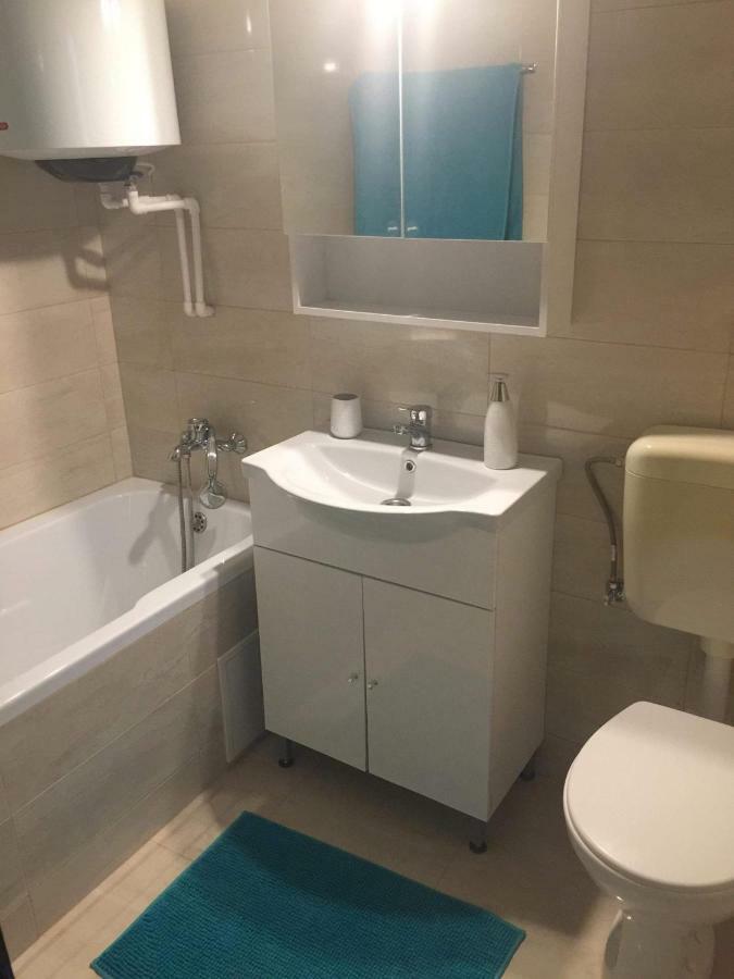 Garsoniera Simo Apartment Orsova Bilik gambar